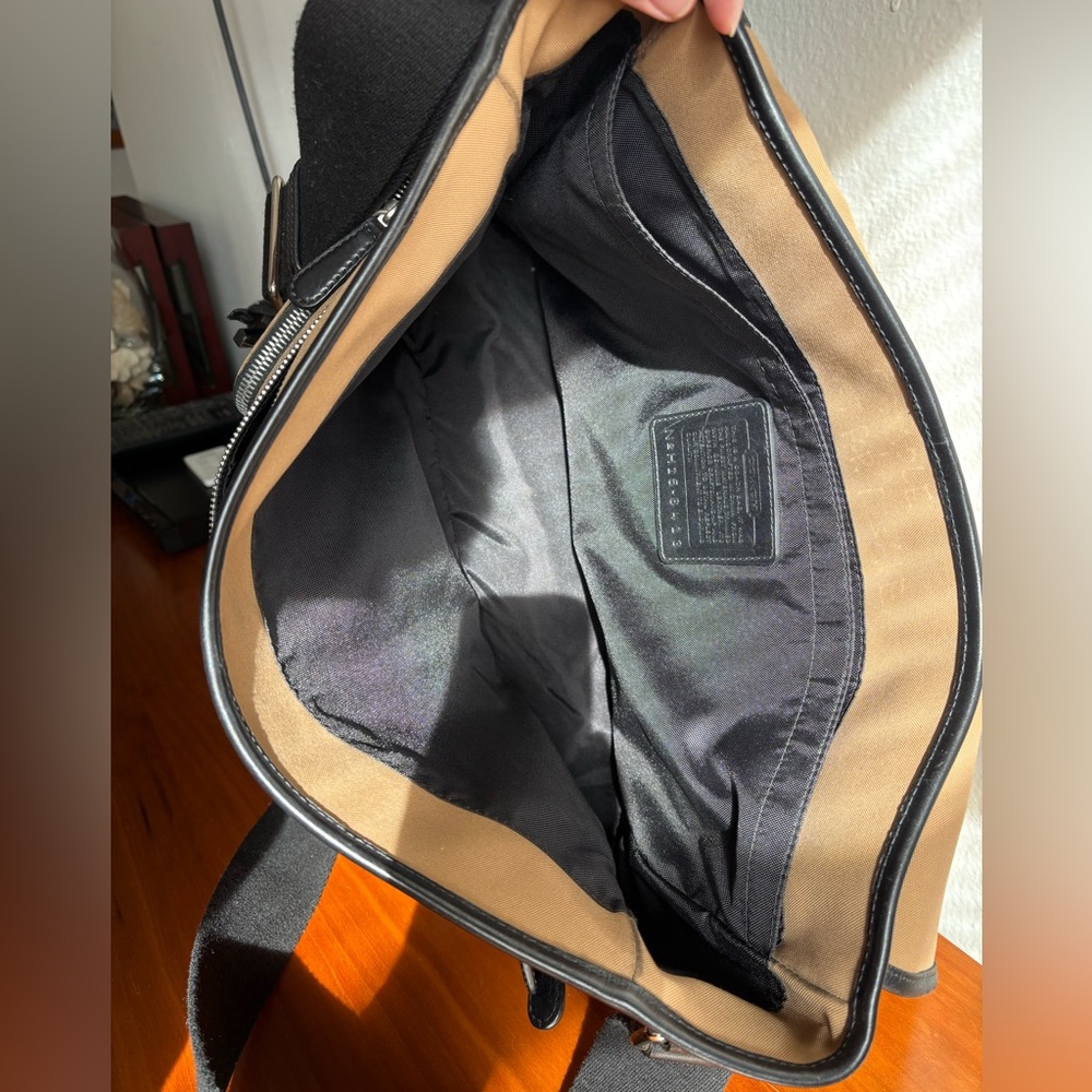 Coach Men's Messenger Bag - Picture 15 of 16